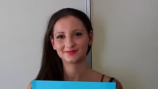 Czech bitch Nicolette Noir is back