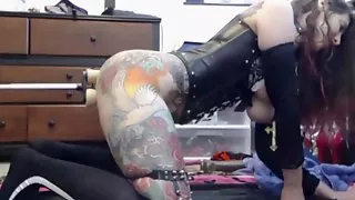 Wow! Tattoed girl double penetration machine fuck!