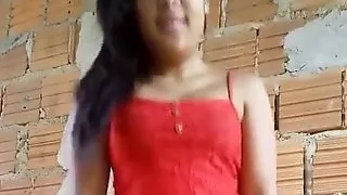 Sem medo de mostrar a bucetinha