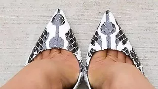 ANKLE STRAP...TOE CLEAVAGE...PEEP TOES - saf