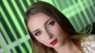 SEX ADDICT Macy JERKS OFF THERAPIST during SESSION & FACED!