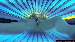 Tanning Bed Solarium Sonnenbank Fun Pierced Pussy and Dildo