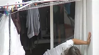 Hot neighboour 17