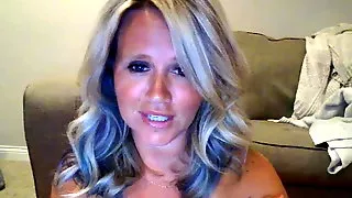 Horniesthousewife